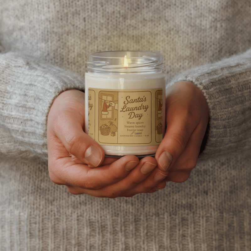Santa’s Laundry Day / Scented Soy Candle, 9oz